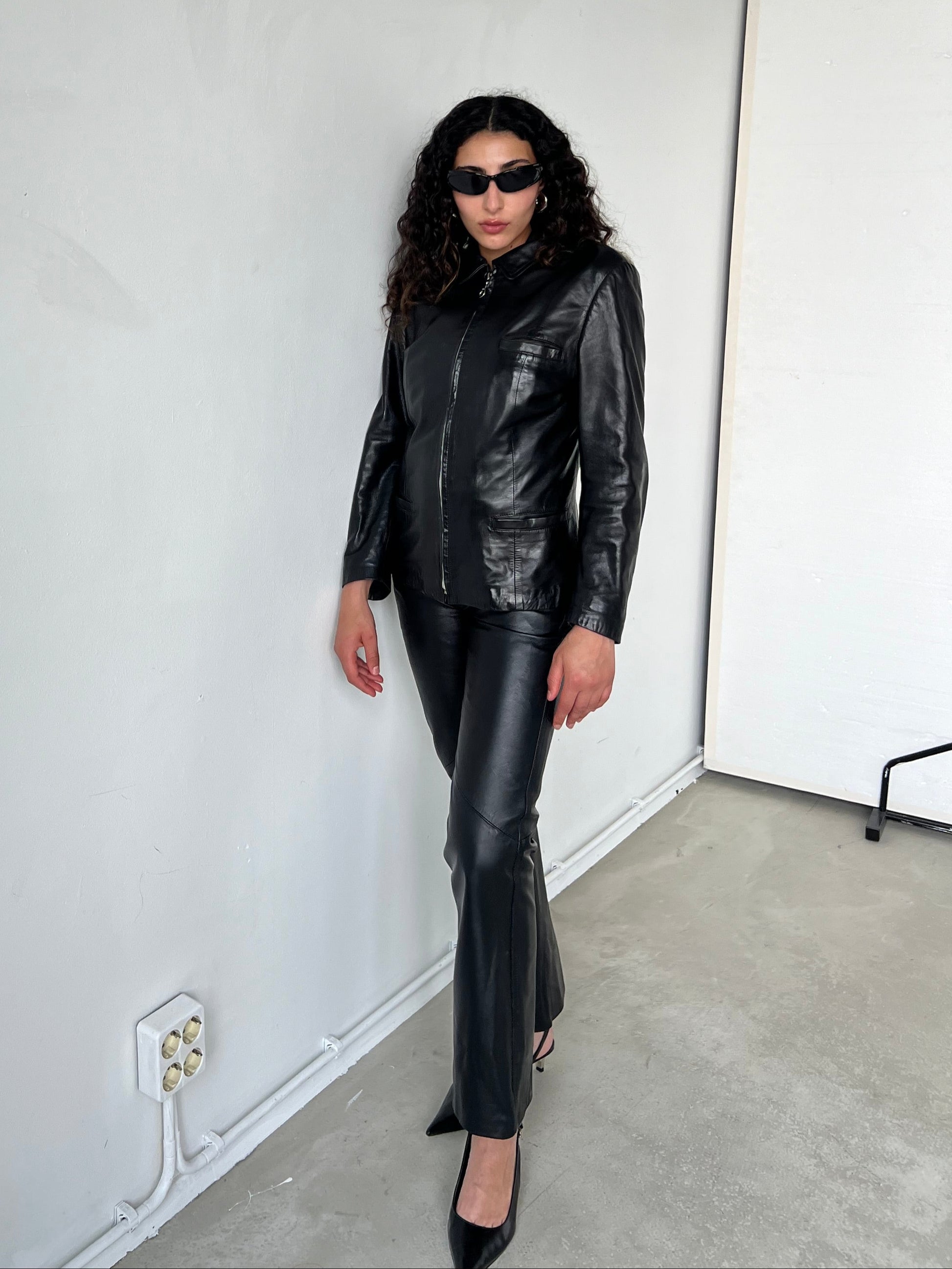 LEATHER TROUSERS