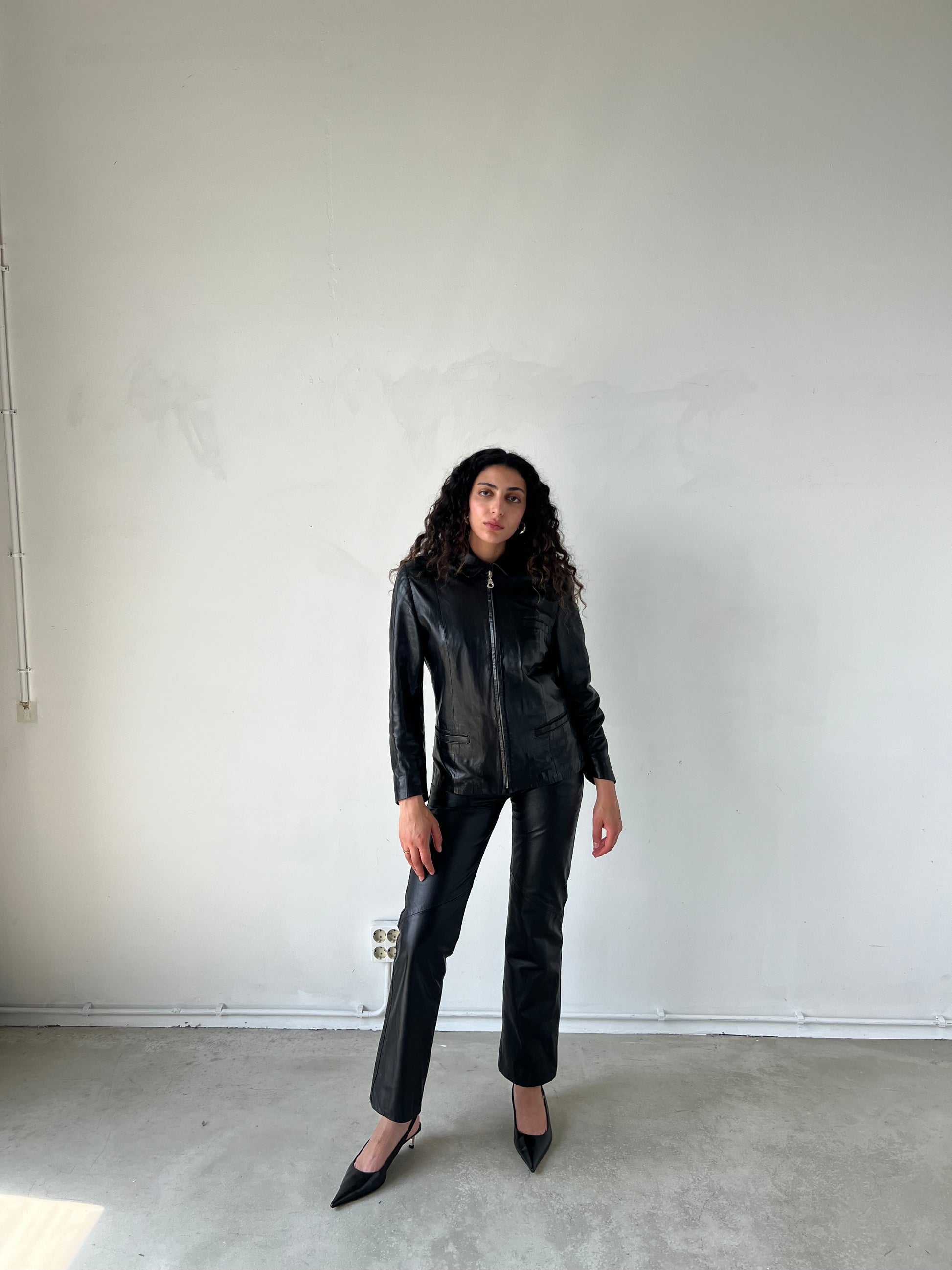 BLACK LEATHER ZIP JACKET